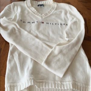 Beautiful creme tommy sweater